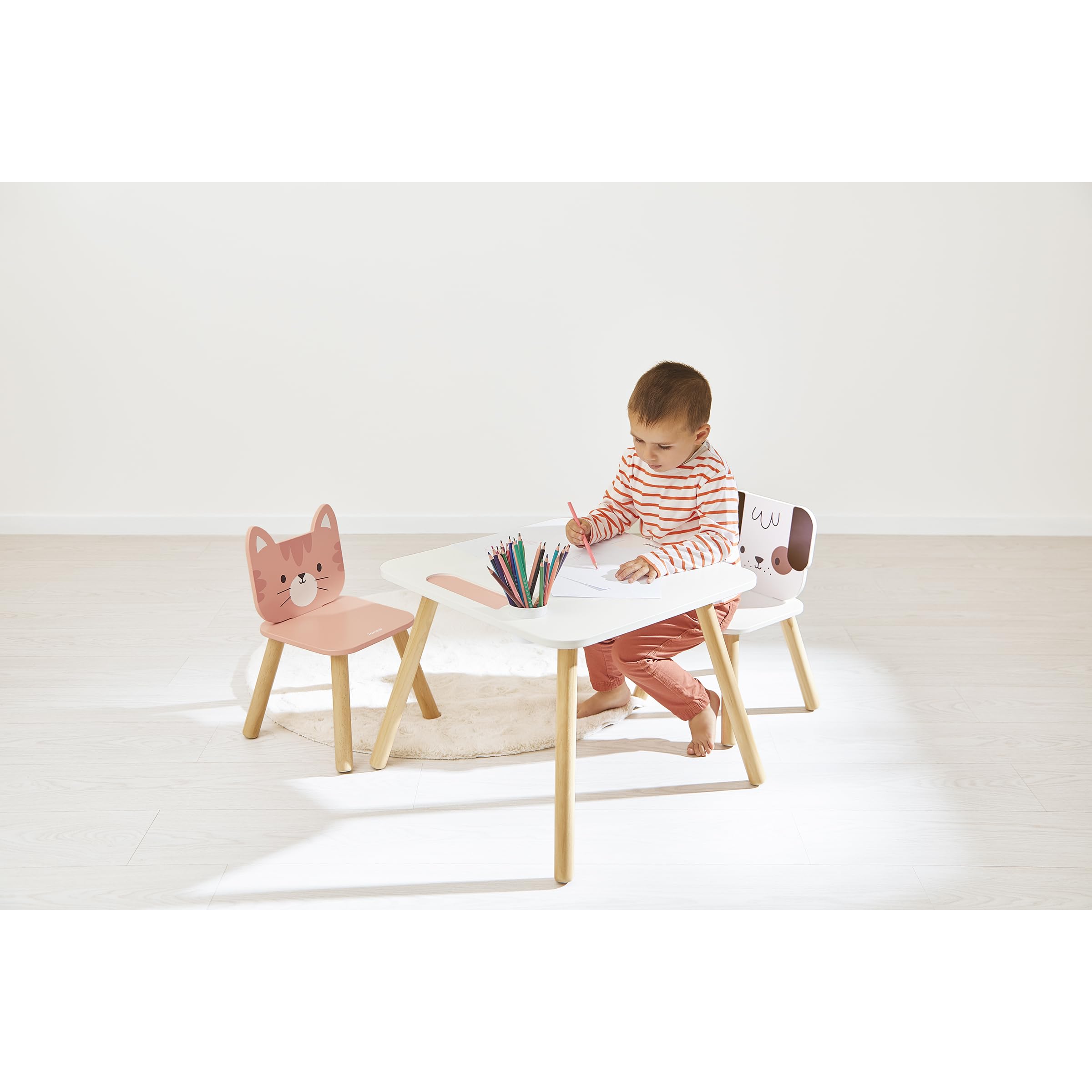 janod-ma-premi-re-table-de-dessin-et-d-activit-s-bois-fsc-d-s-18-mois image 4