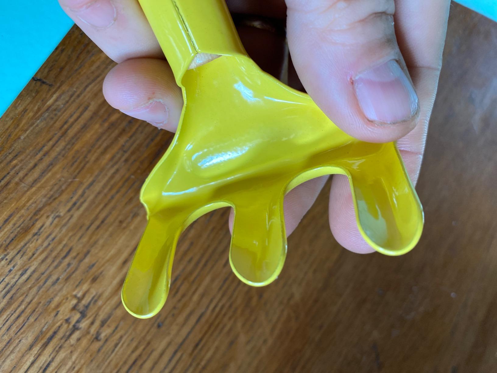 Très bien, gants un peu justes