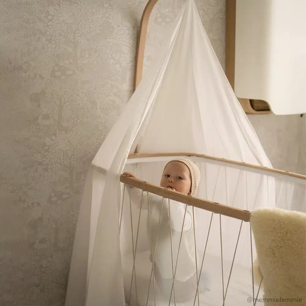 charlie-crane-kimi-ciel-de-lit-white-veil-pour-lit-b-b image 7