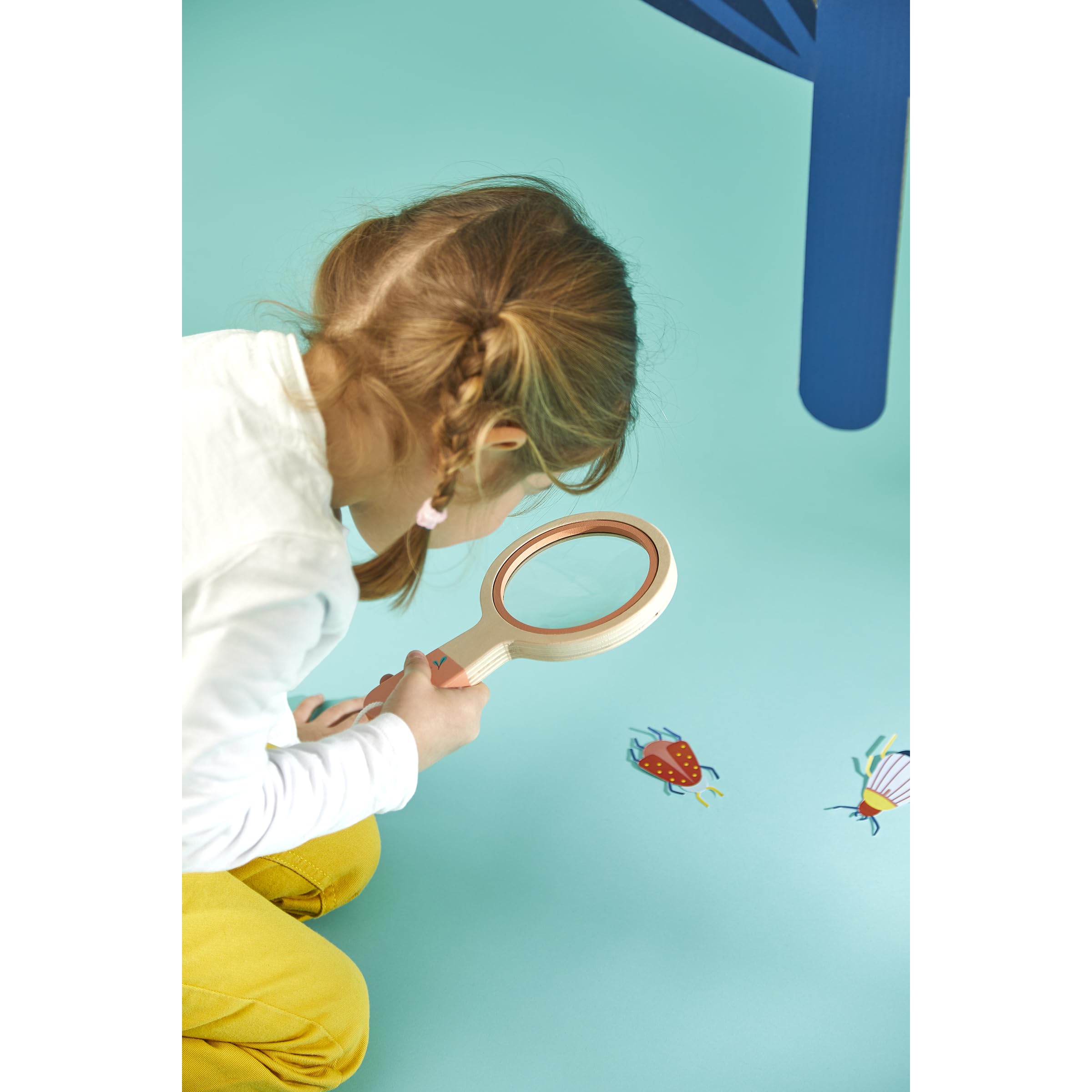 janod-grande-loupe-en-bois-enfant-grossissement-x4 image 4