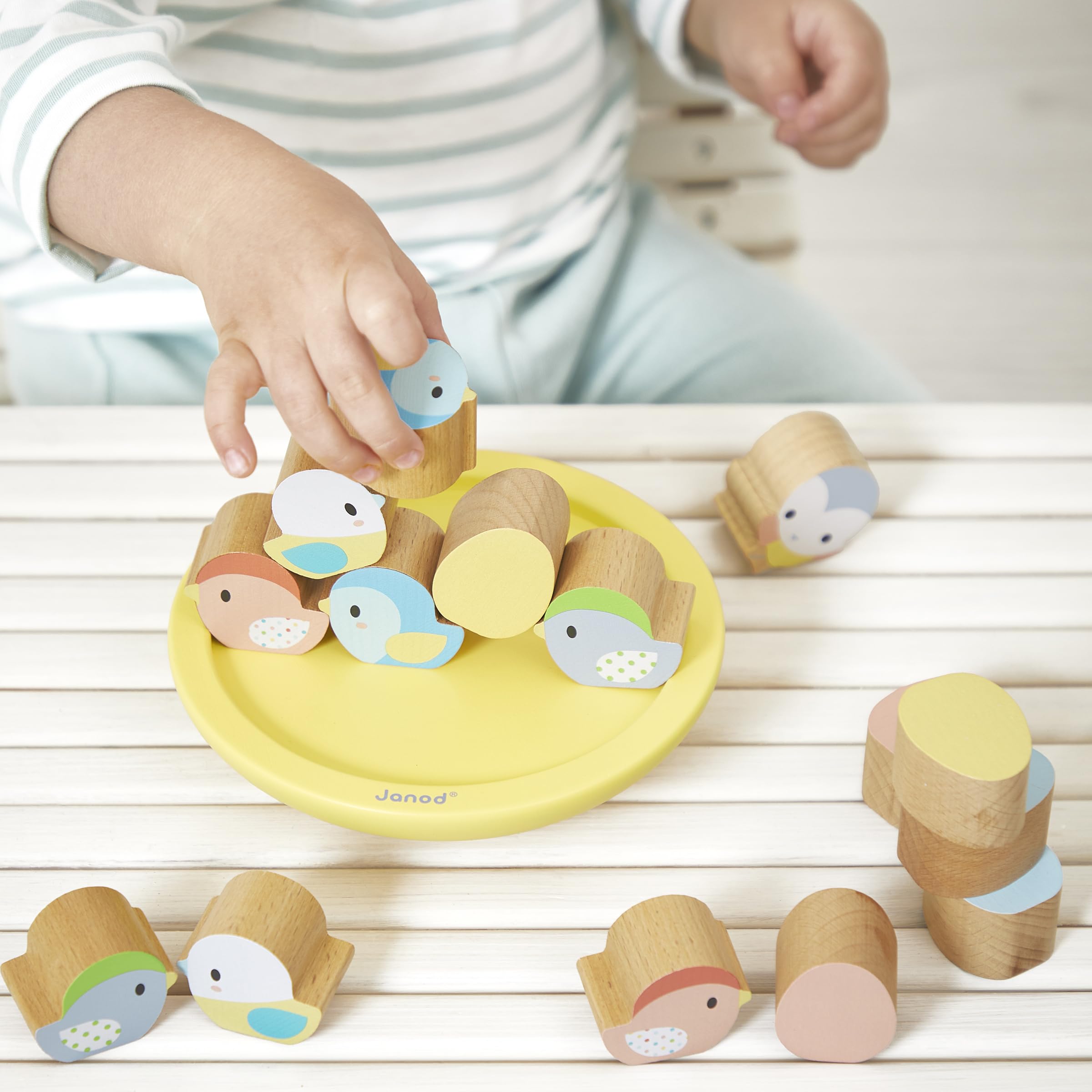 janod-j05146-jeu-d-quilibre-en-bois-nid-oiseaux-et-ufs image 4