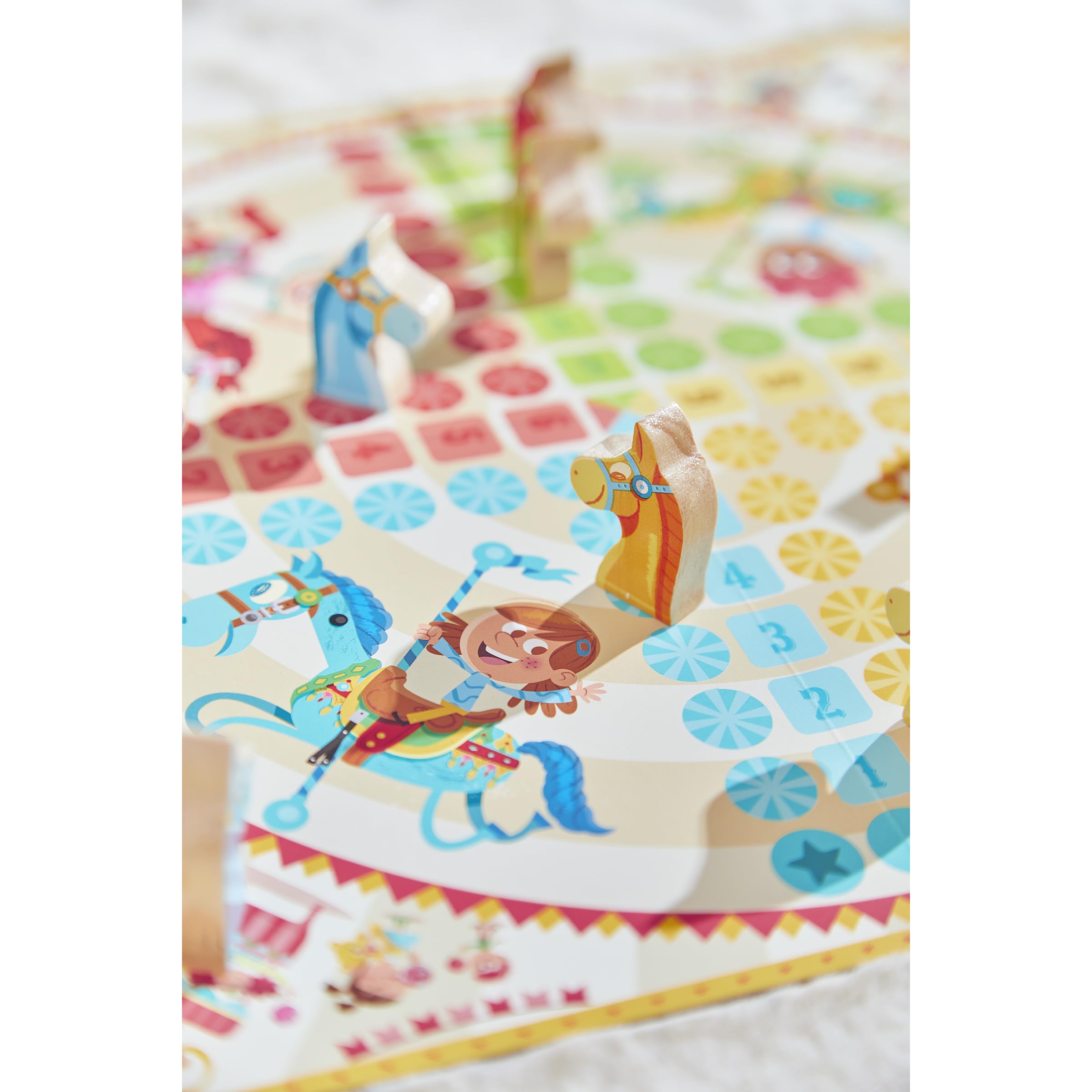 janod-jeu-des-petits-chevaux-jeu-de-dames-2-en-1-bois-d-s-4-ans image 7