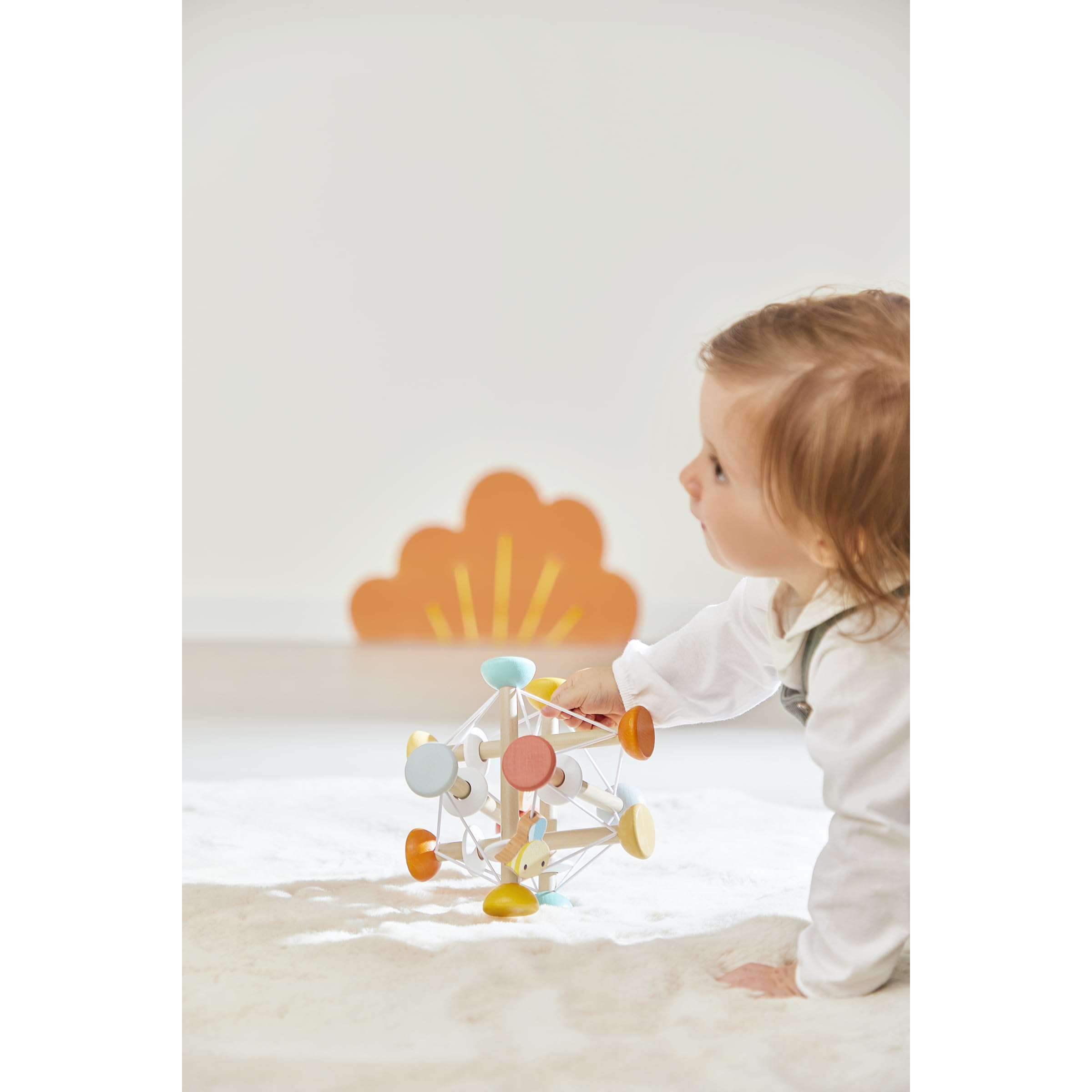 janod-balle-sensorielle-d-veil-en-bois-hochet-flexible-avec-oiseau-et-abeille-d- image 6