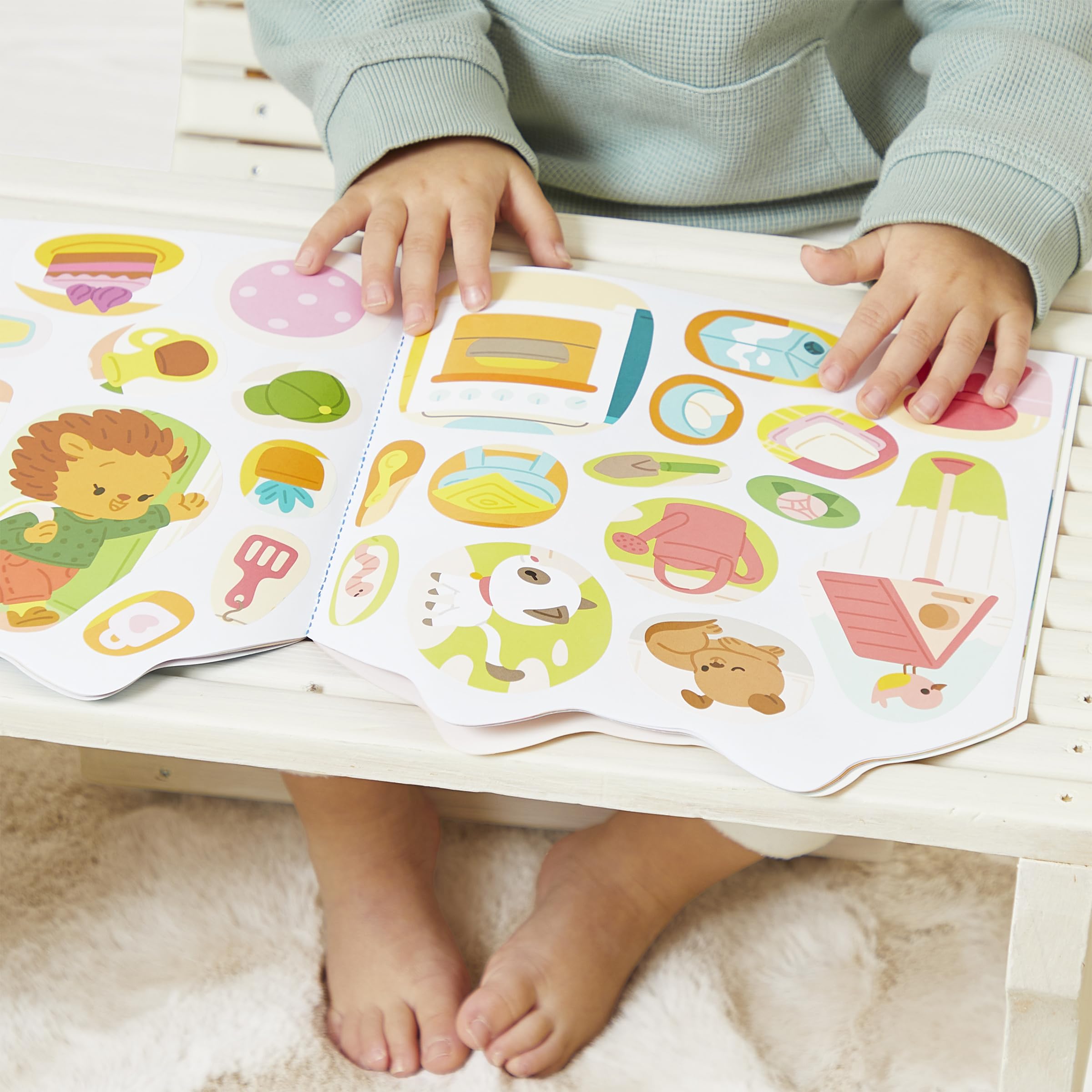 janod-cahier-de-stickers-la-maison-d-s-18-mois-12-pages-d-corer image 5