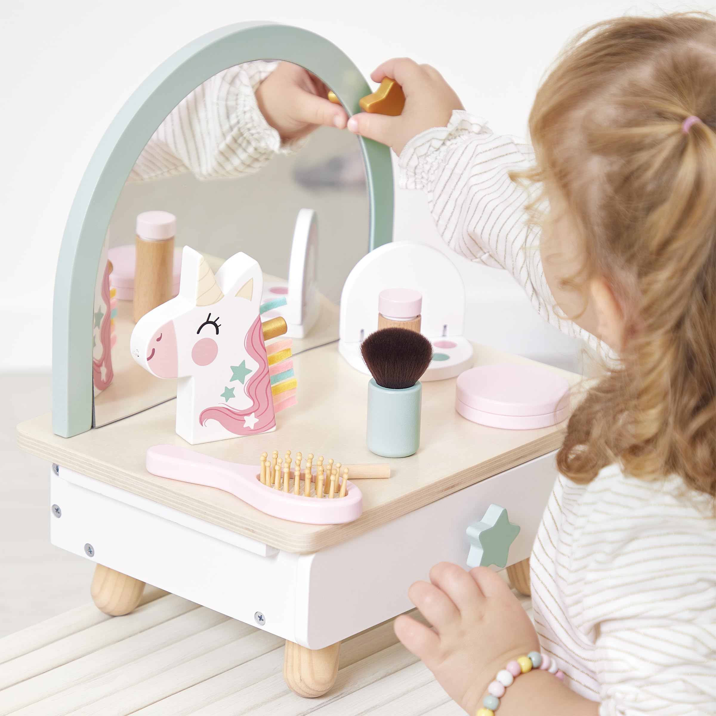 janod-coiffeuse-beaut-licorne-en-bois-sur-table-7-accessoires-j06463 image 5