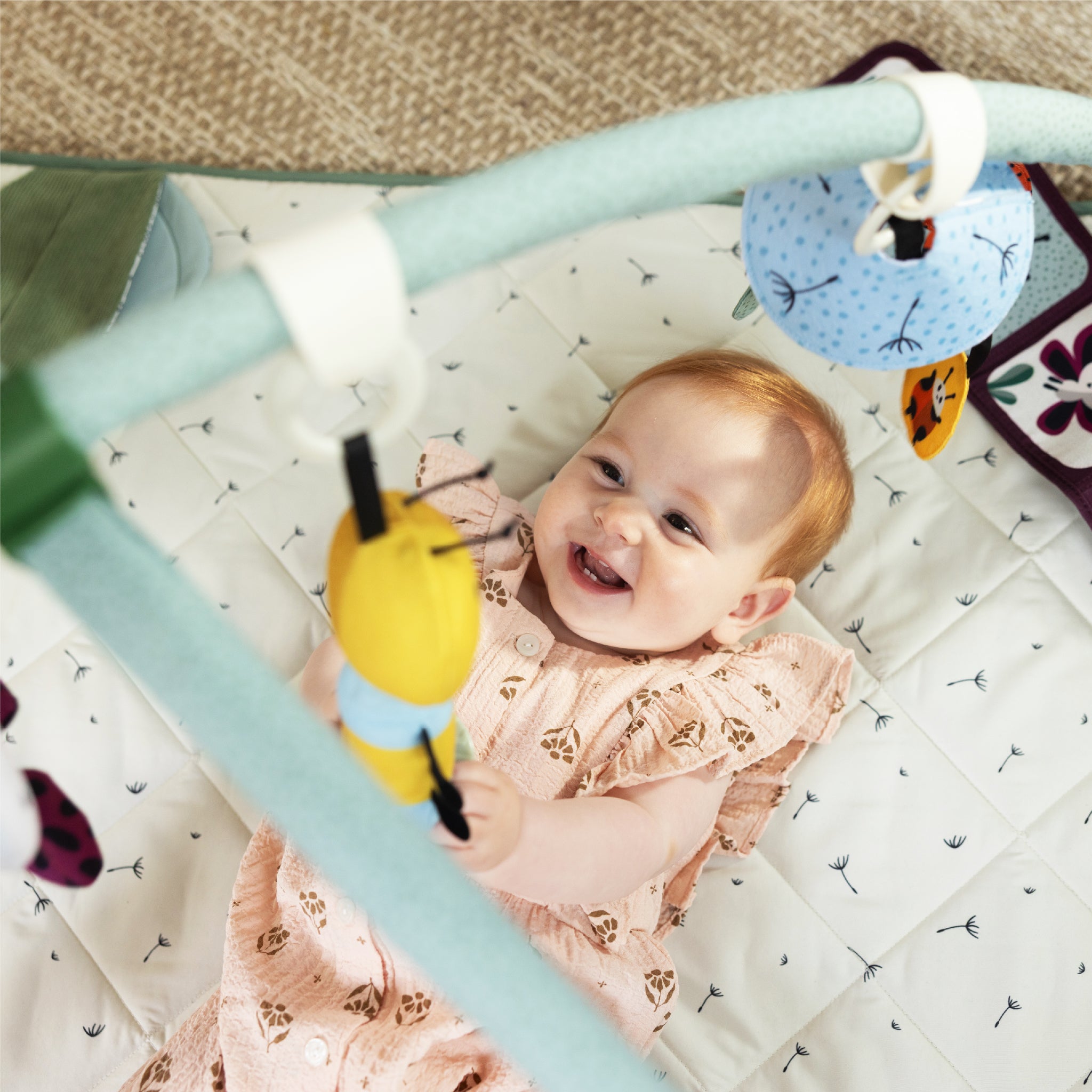 tiny-love-roulez-avec-moi-gymini-tiny-bugs-tapis-d-veil-portique image 3